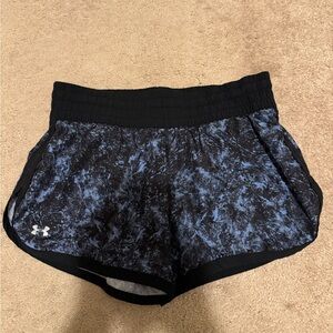 Women’s Under Armour Tye Dye Semi Fitted Heat Gear Running Short Size Small